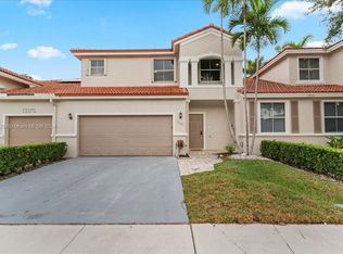13165 NW 9th Ct, Pembroke Pines, FL 33028
