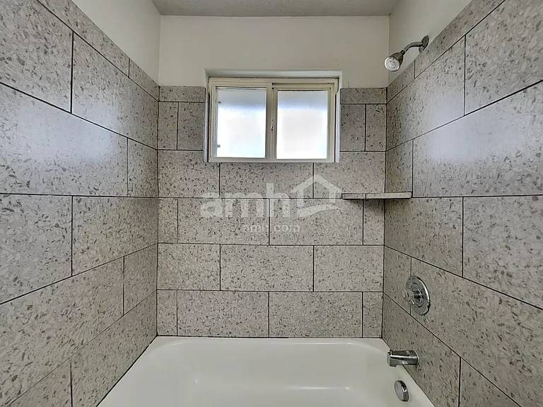 1484 N 400 W — Photo 17