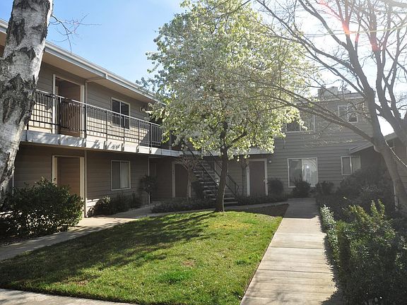 3rd image of 1576 Heather Dr APT 206