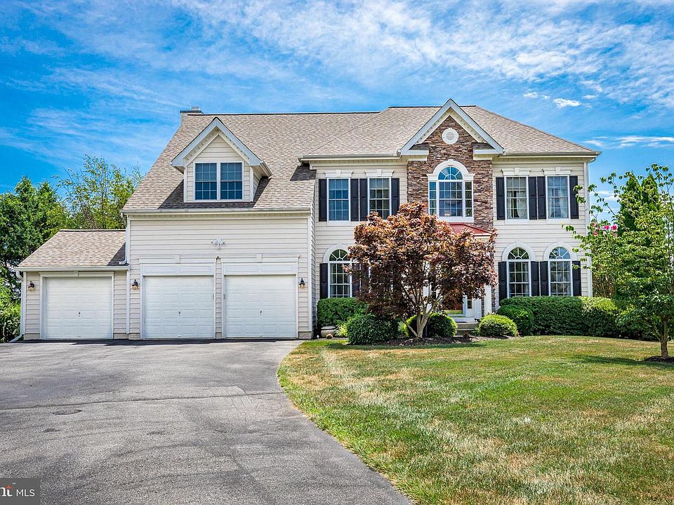 1st image of 11920 Mekenie Ct