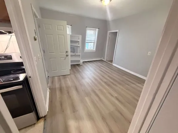 70 Bowdoin St APT 2, Providence, RI 02909