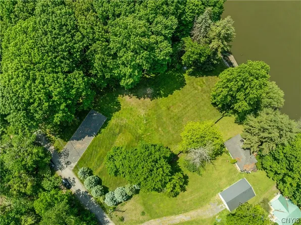 230 Button Shores Rd, Baldwinsville, NY 13027
