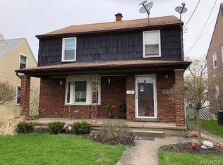 2708 Woodlawn Ave, Niagara Falls, NY 14301