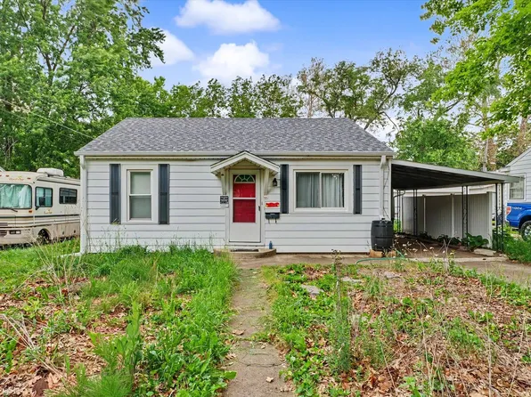 1116 W Columbia Ave, Champaign, IL 61821