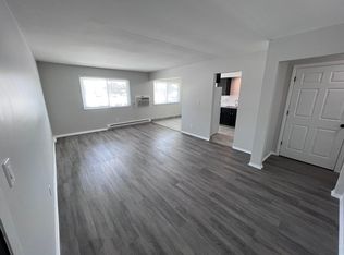 7910 Venus St #2, Loves Park, IL 61111