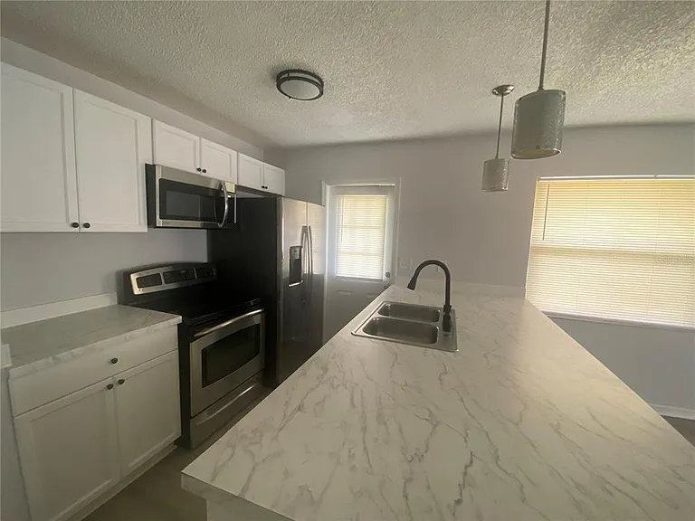 206 Mary Catherine Ct — Photo 5