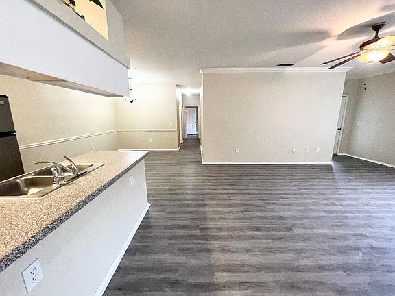 5th image of 16555 Enclave Village Dr