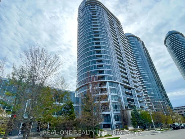 151 Village Green Sq, Toronto, ON