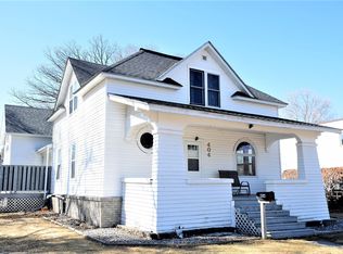 404 Center St E, Roseau, MN 56751