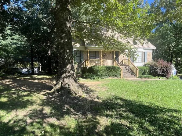 2150 Edenwood Dr, Bessemer, AL 35023