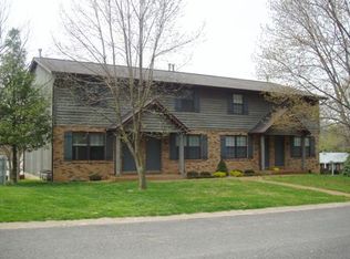 32 Manor Dr, Collinsville, IL 62234