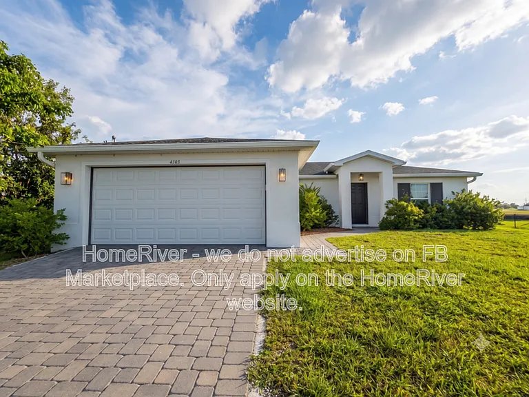 4303 NE 12th Ct — Photo 1