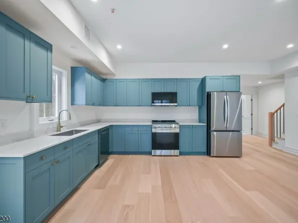 1209 Littleton Rd #D, Morris Plains, NJ 07950