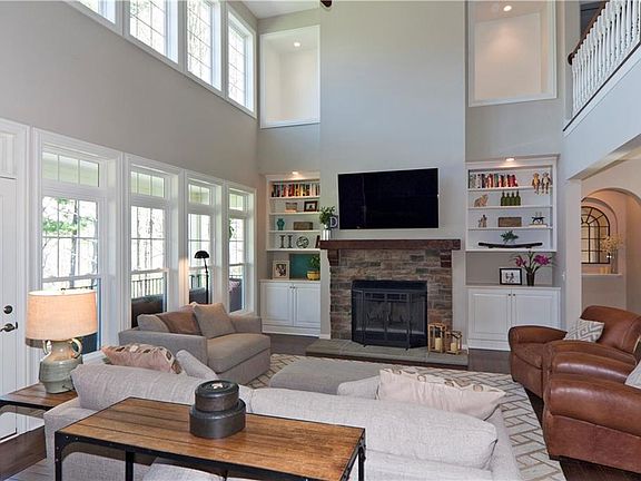 3rd image of 12070 Quartermane Cir