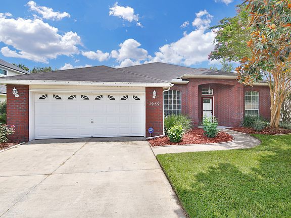 2nd image of 1959 Sandhill Crane Dr