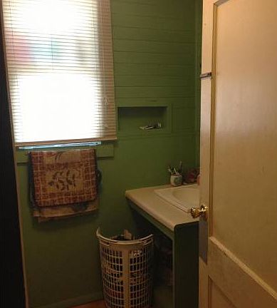 3/1 Bathroom