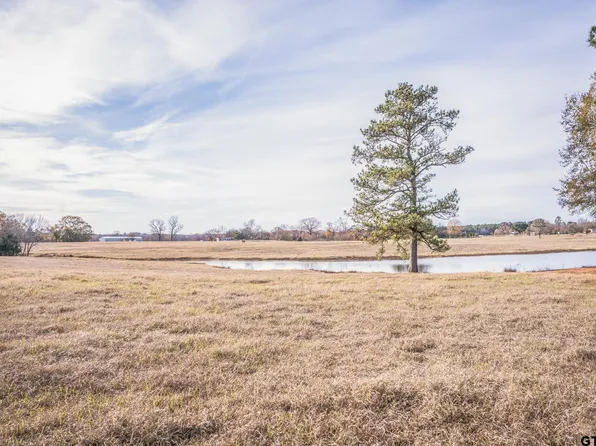 3250 Fm 22 E, Jacksonville, TX 75766