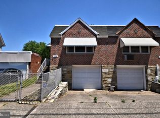325 Robbins St, Philadelphia, PA 19111