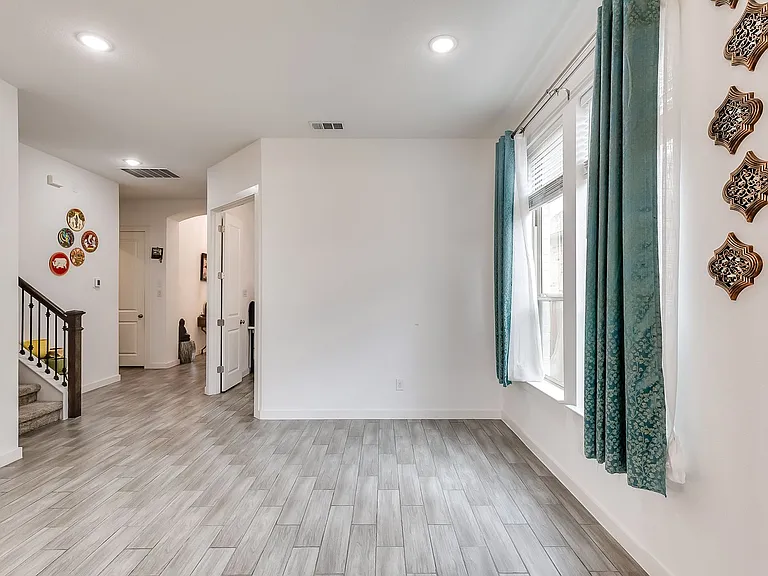 833 Whitetail Dr — Photo 14