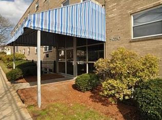 5050 Washington St APT 335, West Roxbury, MA 02132
