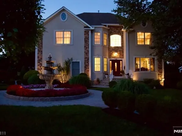 20 Hugenot Street, East Hanover Twp, NJ 07936