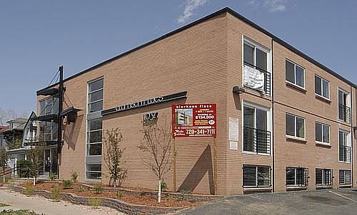 4th image of 1032 N Clarkson St APT 202