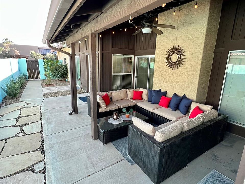1st image of 3158 E Clarendon Ave