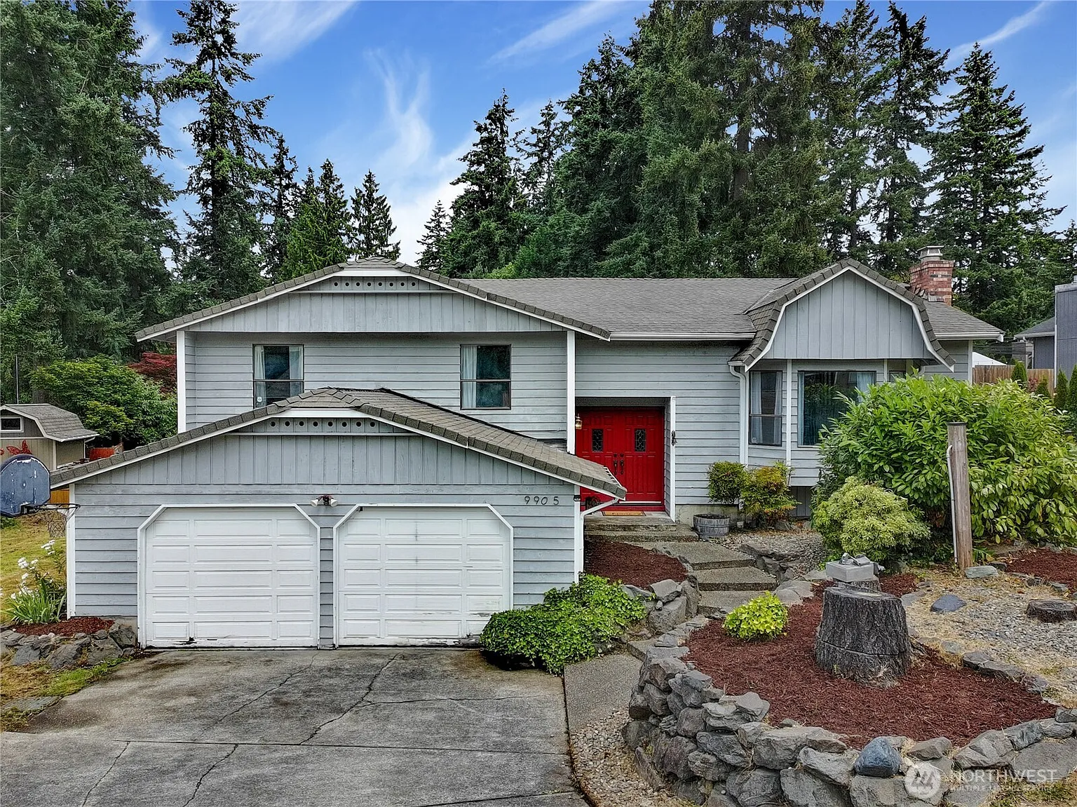 9905 157th Street E photo 1