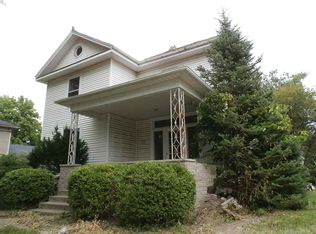 418 N Main St, Warren, IN 46792