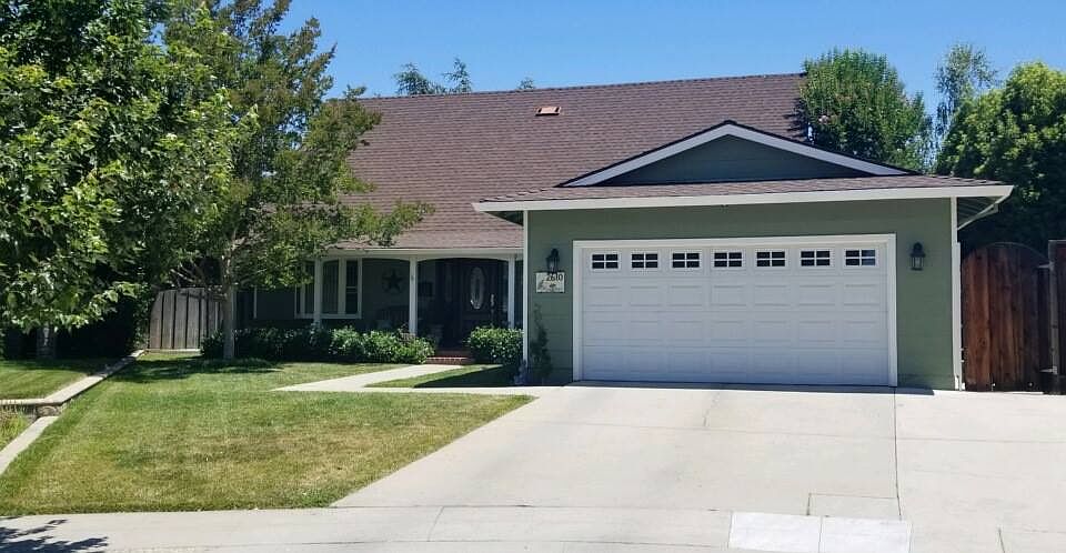 1st image of 2610 Hill Park Dr