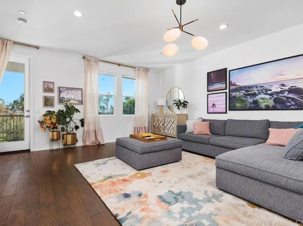 1845 Cliff Swallow Ln, Carlsbad, CA 92011