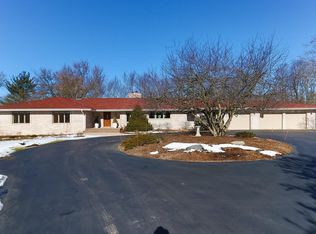 204 Oakdene Dr, Barrington, IL 60010