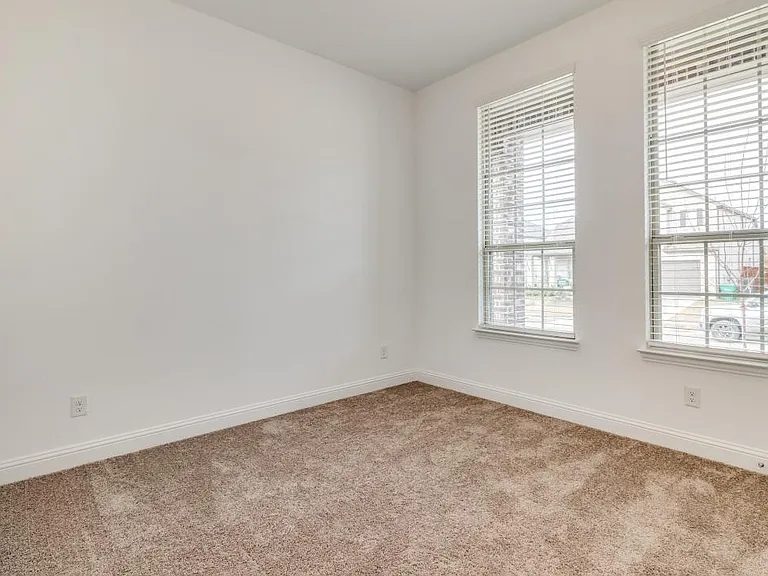 3813 Cherry Hills Dr — Photo 8