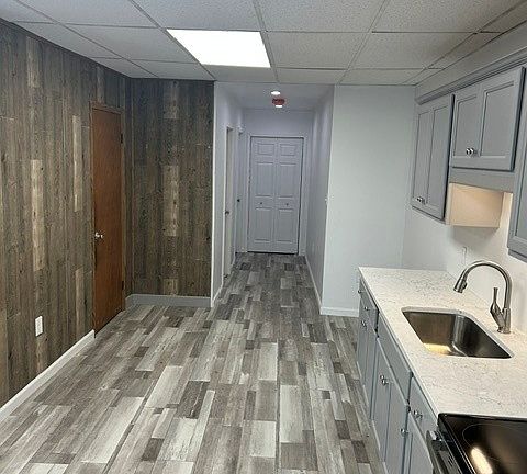 5th image of 592 Main St #6