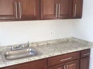 (Undisclosed Address), West Palm Beach, FL 33404