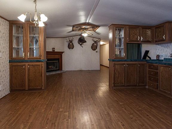 4th image of 24733 Tammy Dr