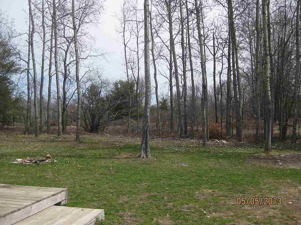 1st image of 30 Wintergreen Cir