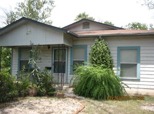 600 S Farrar St, Uvalde, TX 78801