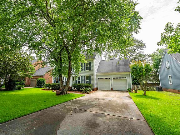 3rd image of 355 Conrad Cir