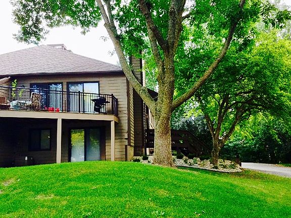 2nd image of 11513 Carriage Ct