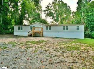 51 Gumby Dr, Clinton, SC 29325