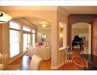 4th image of 4345 Blackthorne Ct