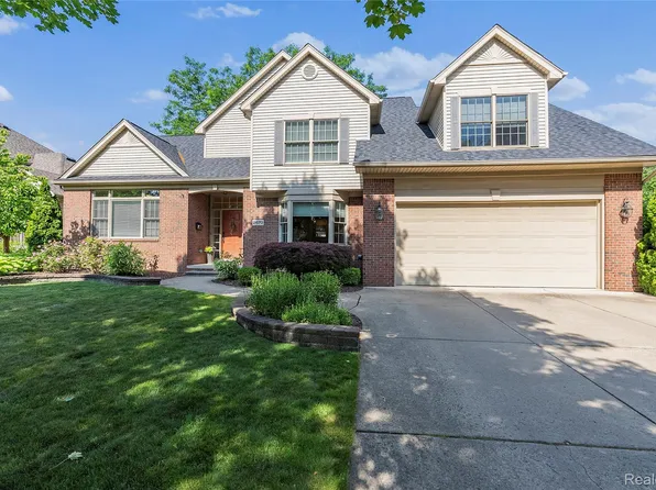 2670 Edsel St, Trenton, MI 48183