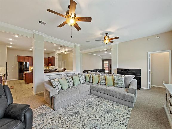 3rd image of 11408 Tara Pl