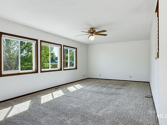 5th image of 4721 W Cassia St