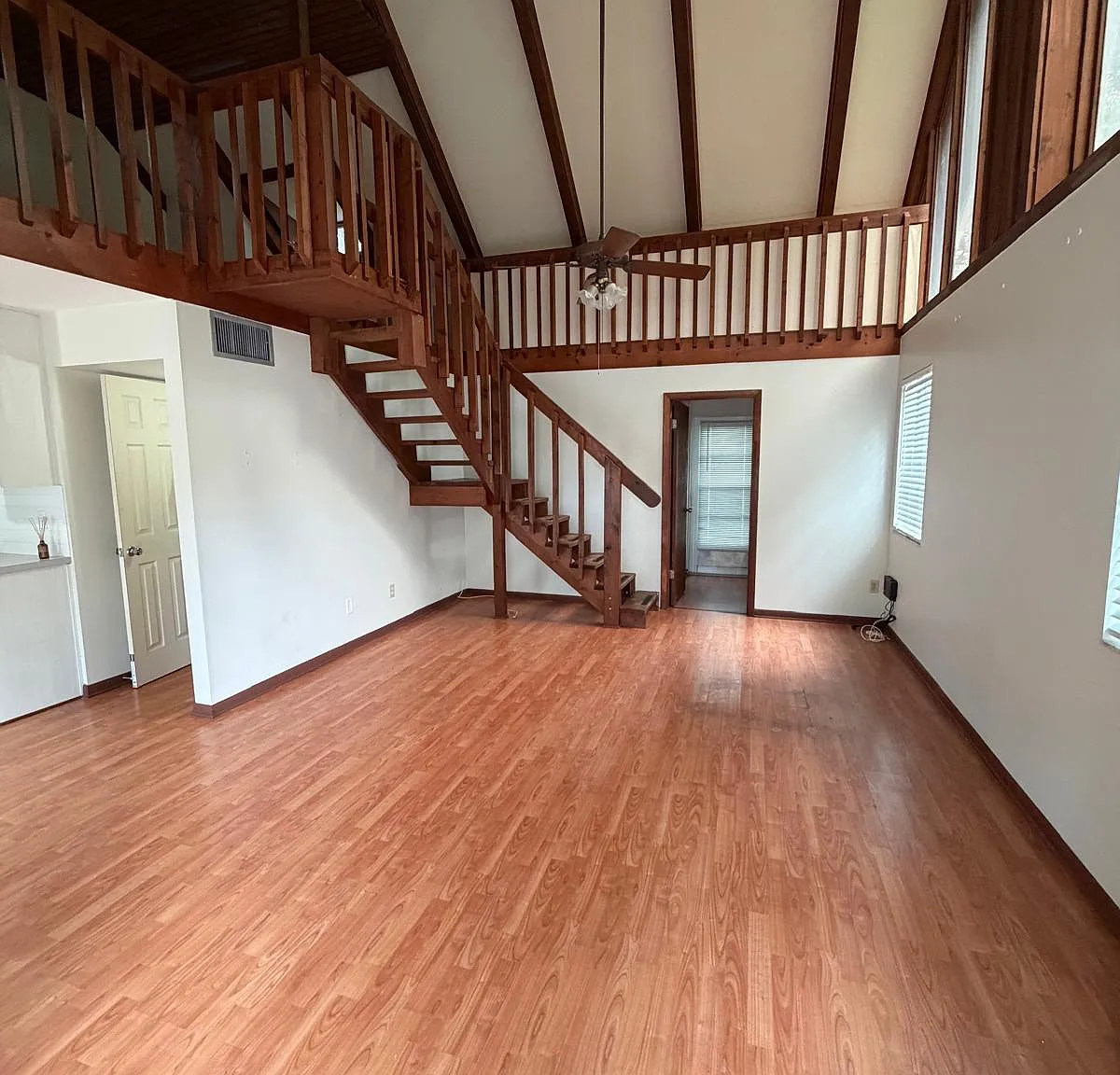 1 bed, 1100 sqft, $1,750 — Photo 1