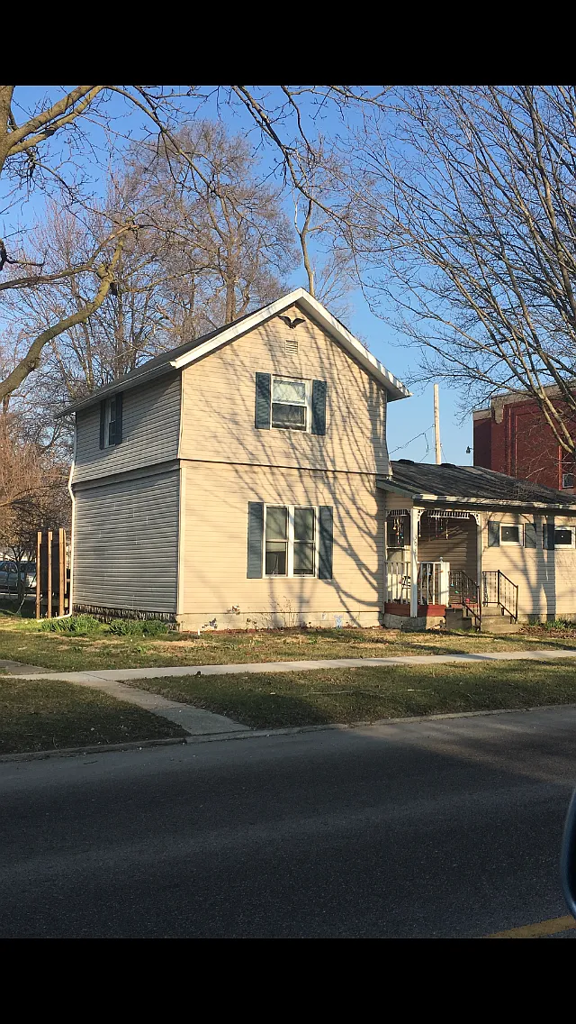308 Main St photo 1