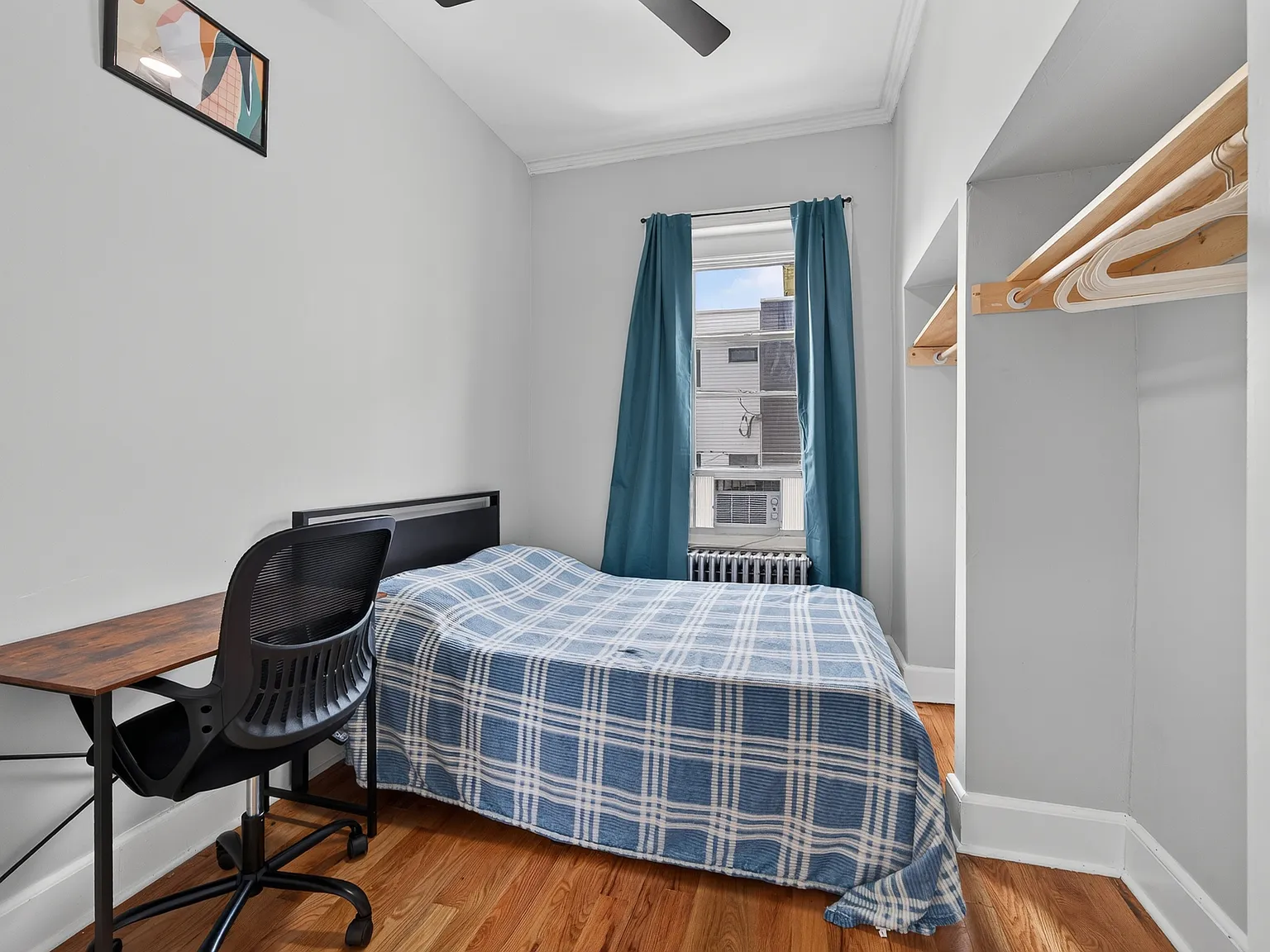 672 N Union St — Photo 3
