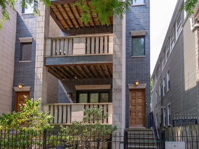 2920 N Damen Ave #1, Chicago, IL, 60618