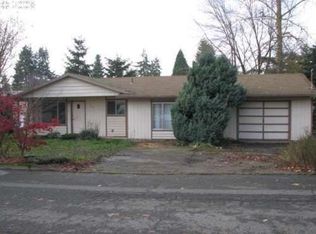 104 Stowers Rd, Molalla, OR 97038